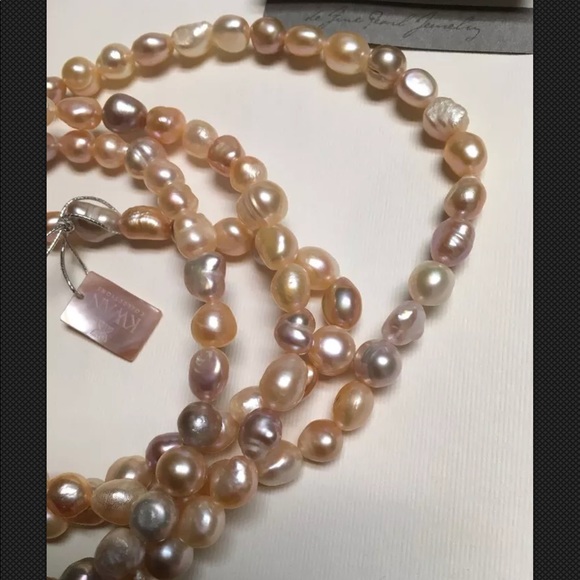 Roz Kwan Collections Freshwater Pearl Necklace - Picture 4 of 5